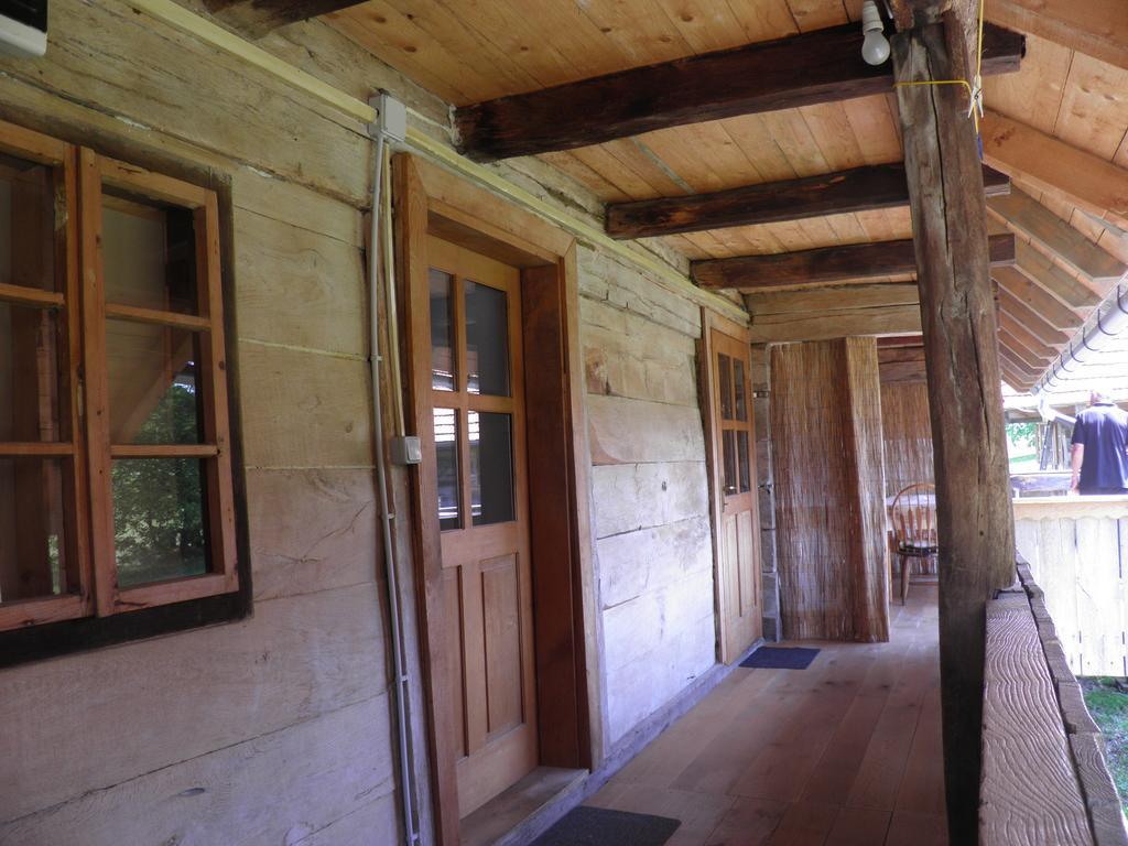 Rustic Home Mia Duga Resa Room photo